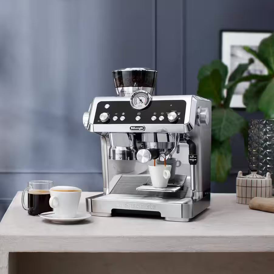De'Longhi La Specialista Espresso Machine with Sensor Grinder & Dual Heating System
