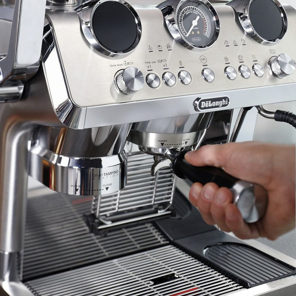De'Longhi La Specialista Touch Espresso Machine with Cold Brew